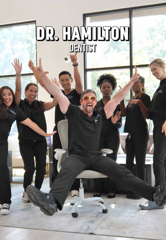 Rencontrez notre équipe de rêve à Johns Creek de la réception à la chaise de traitement,