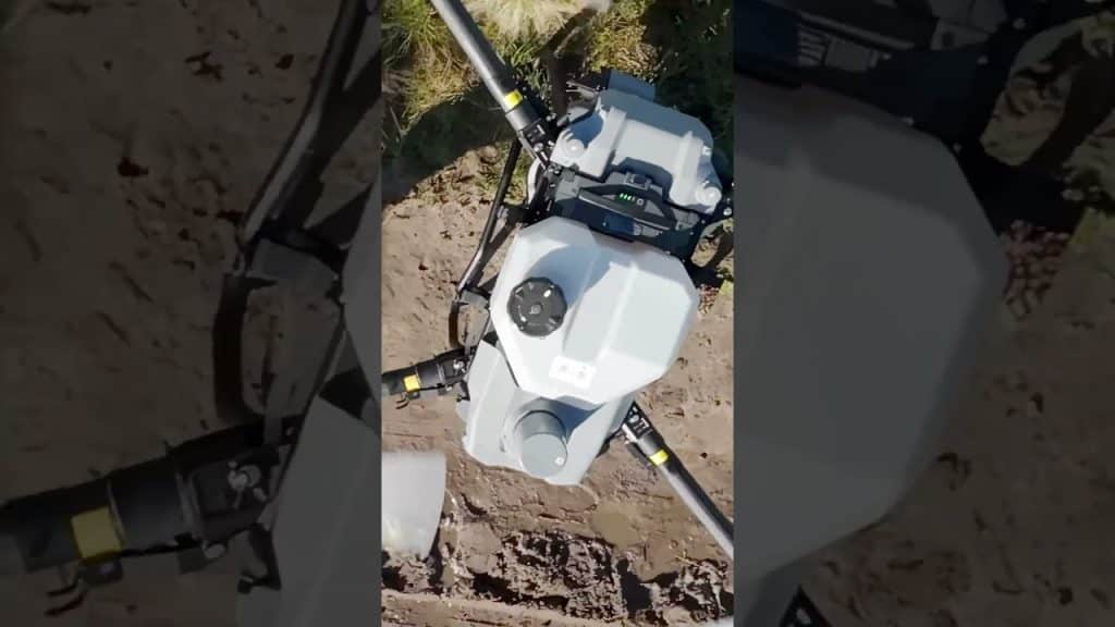 DJI Agras T50 Birds Eye Take Off #agchatoz #agridrone #dji #drone #agriculturedrone #fpv