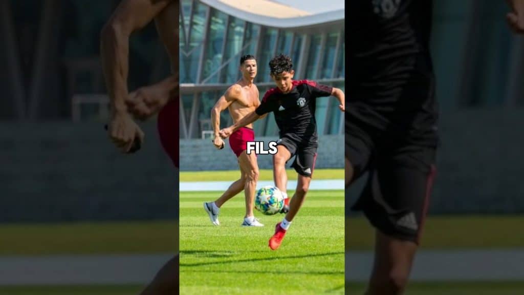Voici les choses que Cristiano interdit a son fils Cristiano Jr. #football #cr7 #footballshorts