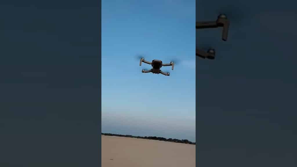 Voando com Drone DJi Mini 2 na praia e olha que paisagem bonita Rio Araguaia #shorts